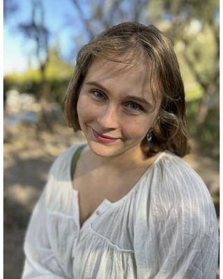 Lucia headshot